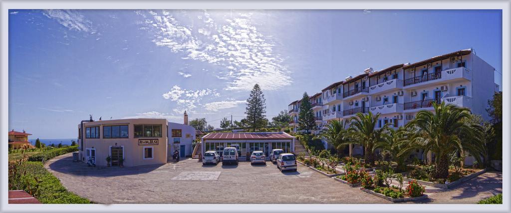 Spiros-Soula Family Hotel & Apartments Agia Pelagia Eksteriør billede